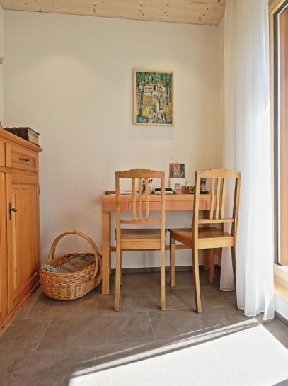 Kobeltholzbau Tiny-Haus in Altstätten Esszimmer