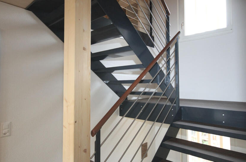 Treppe mit Holzkonstruktion